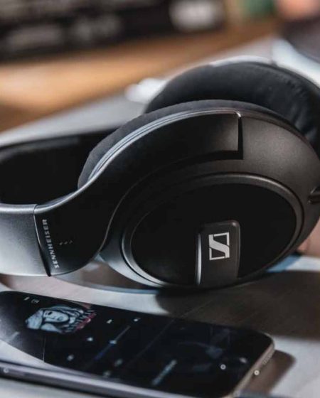 Headphone